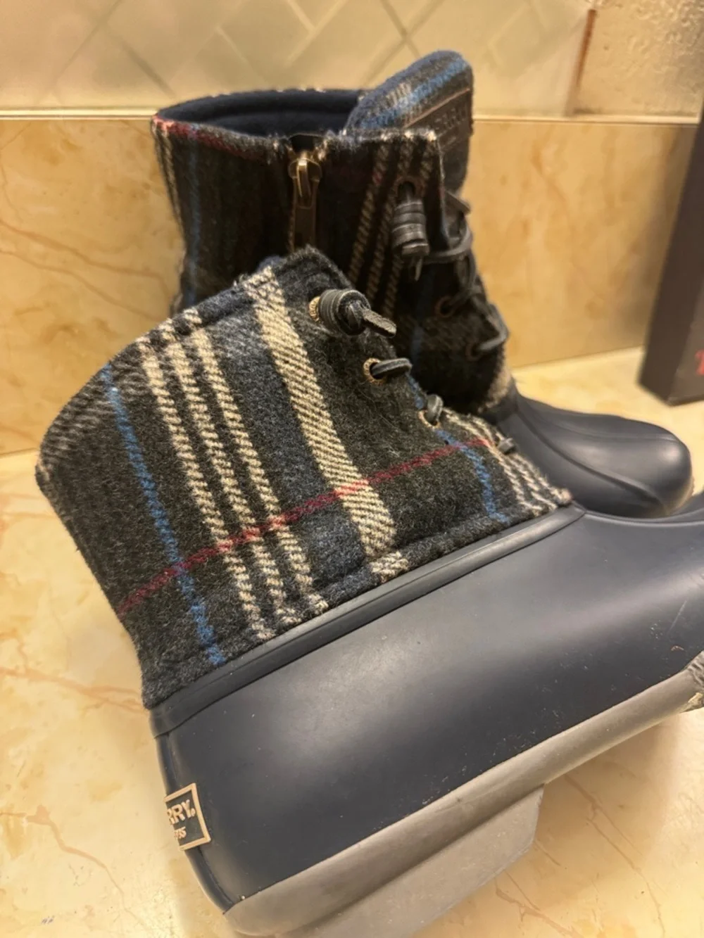Sperry Navy & Gray wool plaid Saltwater Rubber Rain Duck Boots women’s 7.5